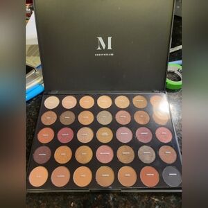 Morphe Eyeshadow Palette - Rich Browns and Warm Tans BRAND NEW NEVER USED